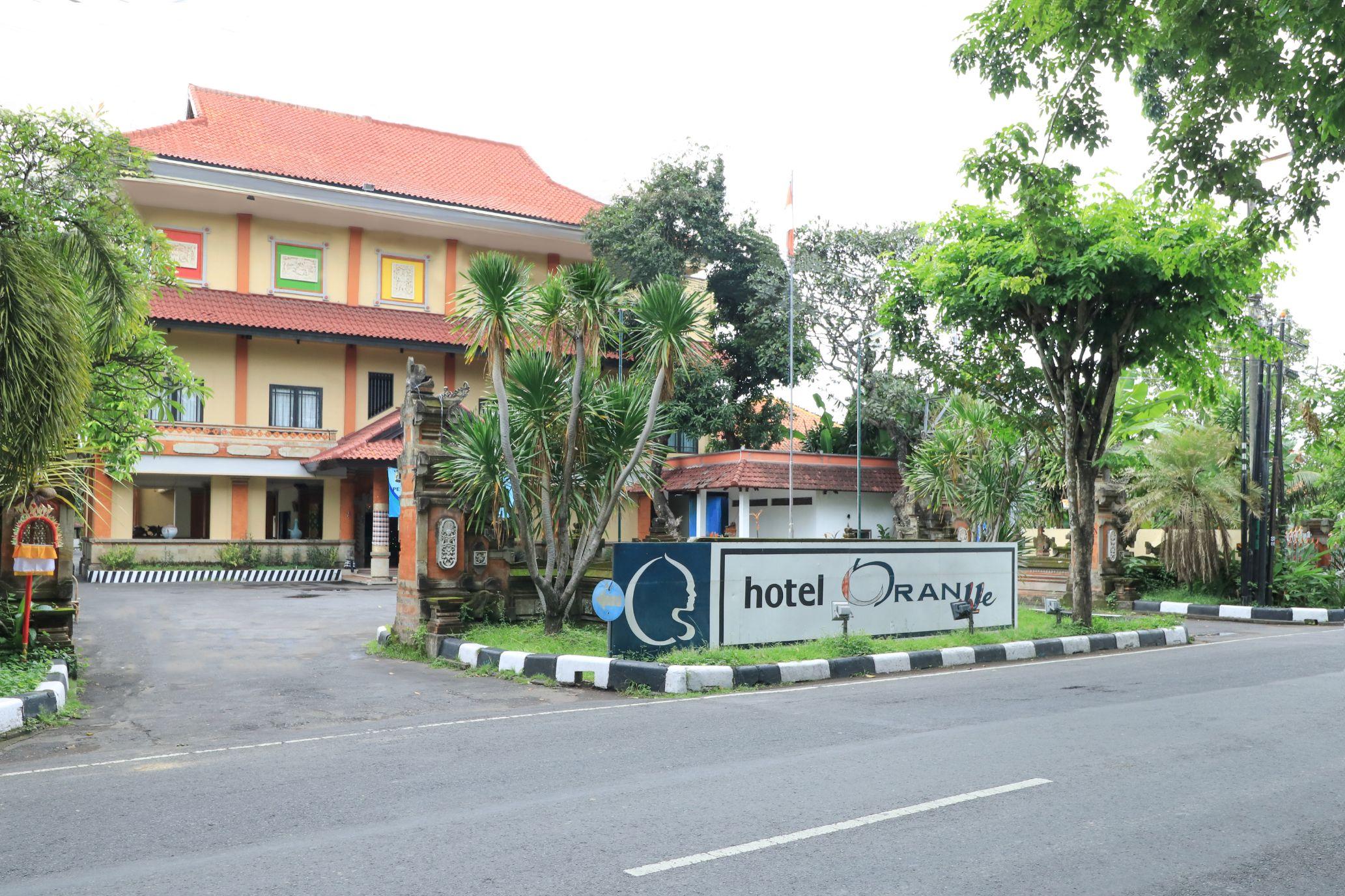 Hotel Oranjje Denpasar Dış mekan fotoğraf